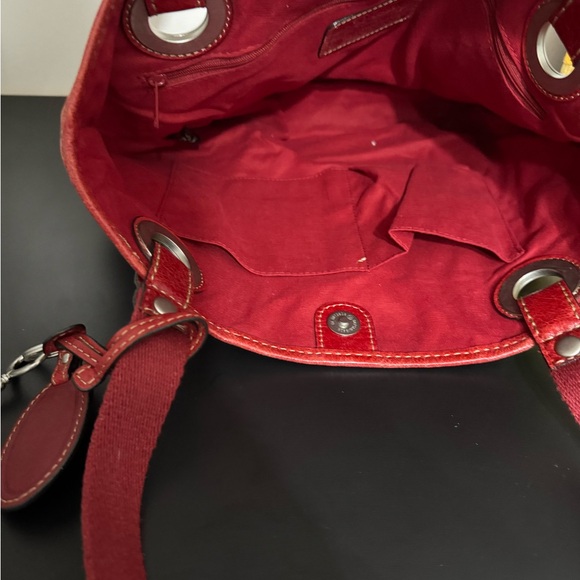 Fossil Red Leather Tote Bag 2 pockets 1 zipper pocket - Picture 6 of 7